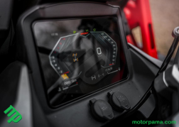 CFORCE 1000 touring MUD VERSION (7)